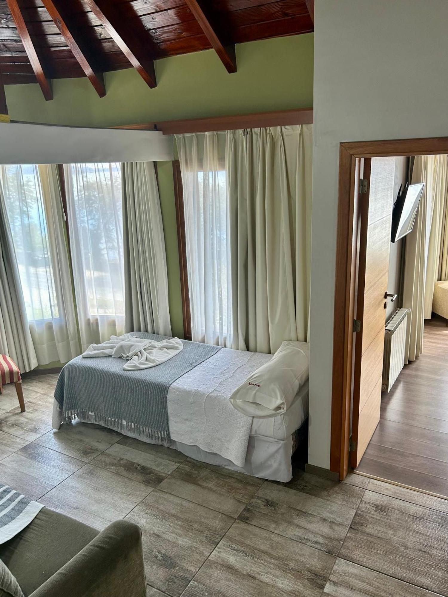 Bahia Paraiso Luxury Suites Boutique Hotel San Carlos de Bariloche Extérieur photo